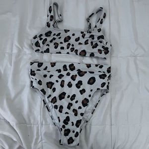 shein, TOP - SMALL & BOTTOM - MEDIUM, some butt coverage, high waist